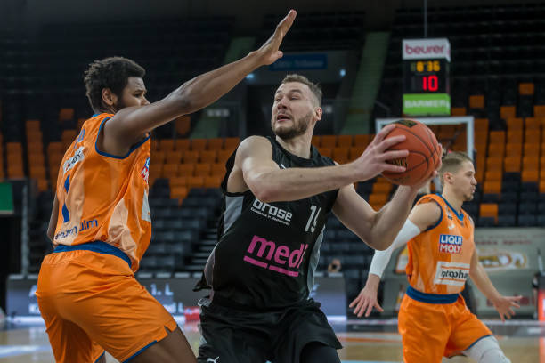 3人精妙配 3人精妙配