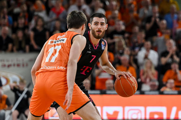 社交媒体上 社交媒体上