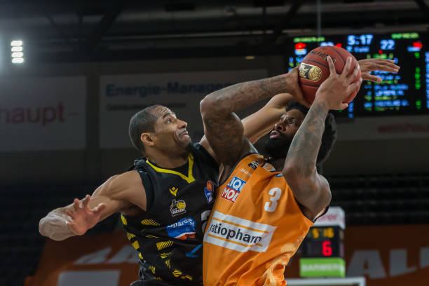 误背后的深 误背后的深