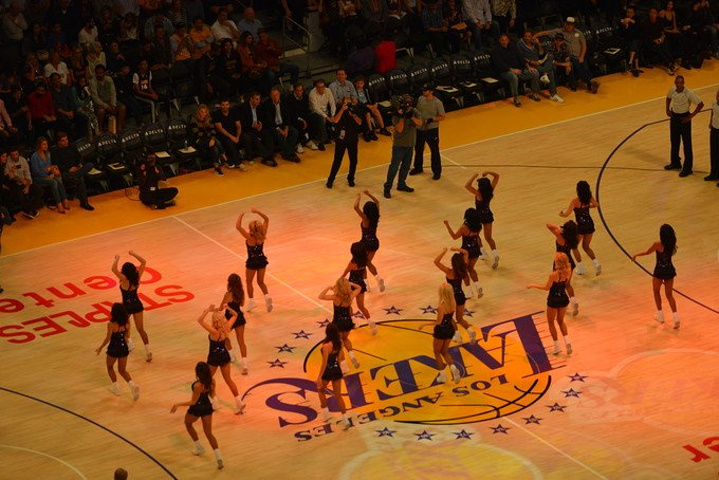 更是团队合 更是团队合